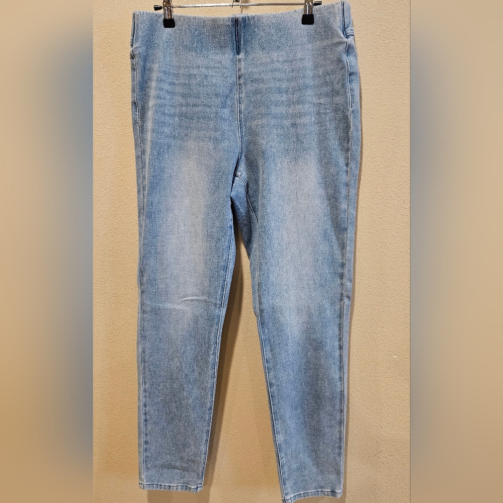 Soft Surroundings Light Wash Women's Jeans, Size Medium